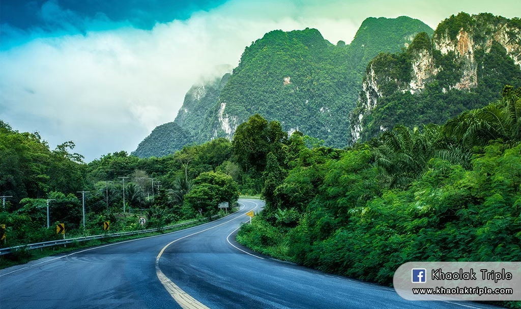 Khao Sok limestone lake landscape